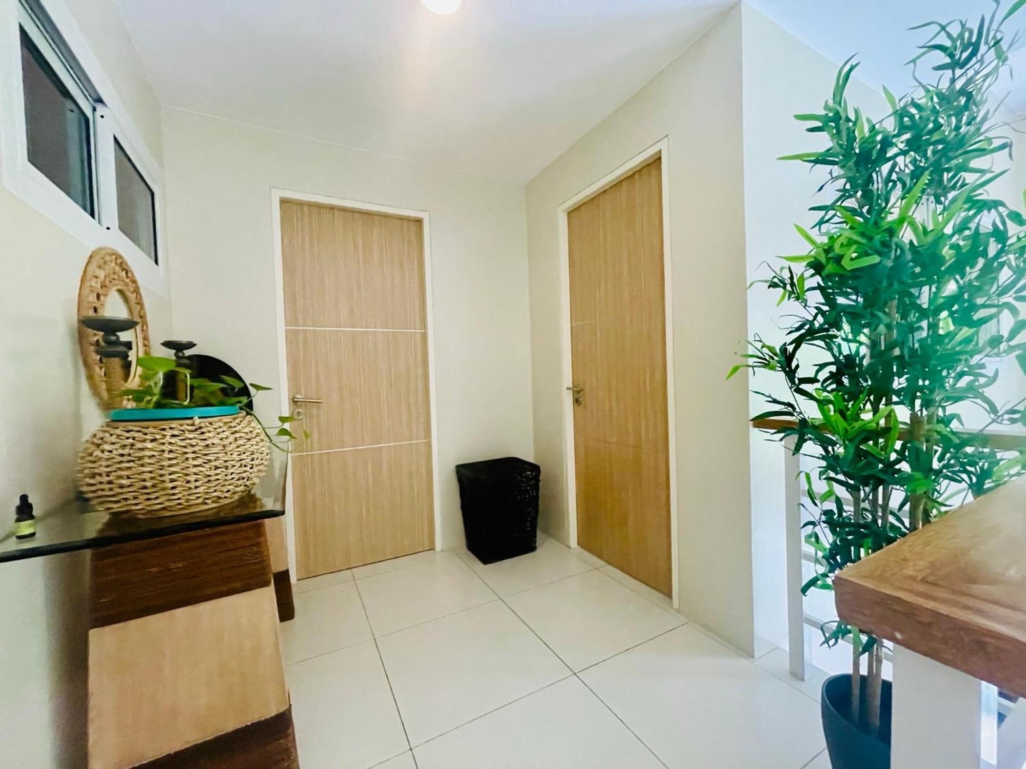 Pico De Loro 2 Bd Garden Loft With Lagoon View 나숙부 외부 사진