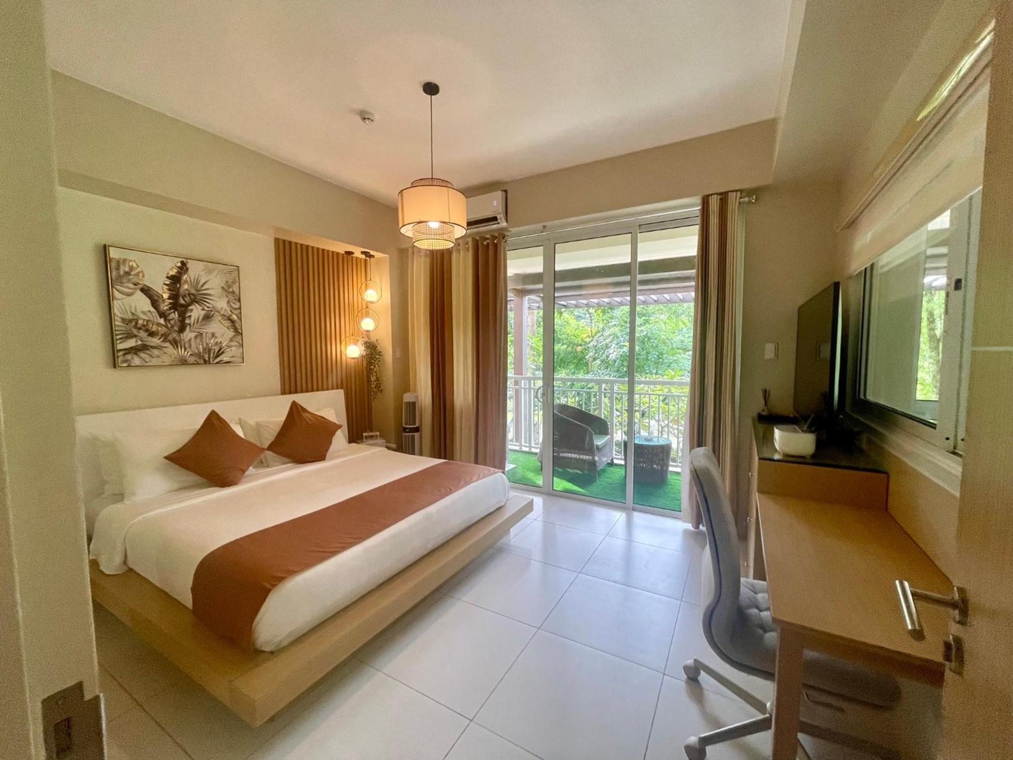 Pico De Loro 2 Bd Garden Loft With Lagoon View 나숙부 외부 사진